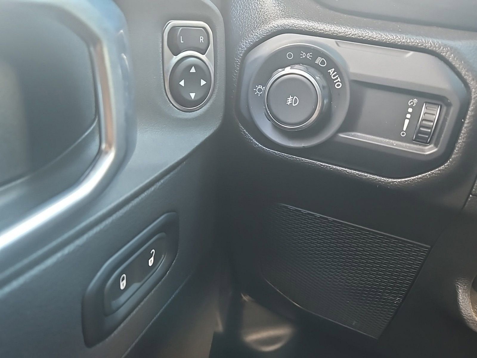 2023 Jeep Wrangler Sahara Altitude