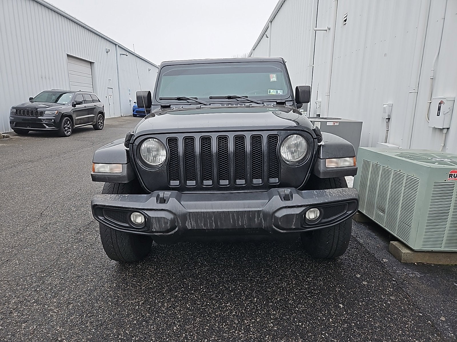 2023 Jeep Wrangler Sahara Altitude