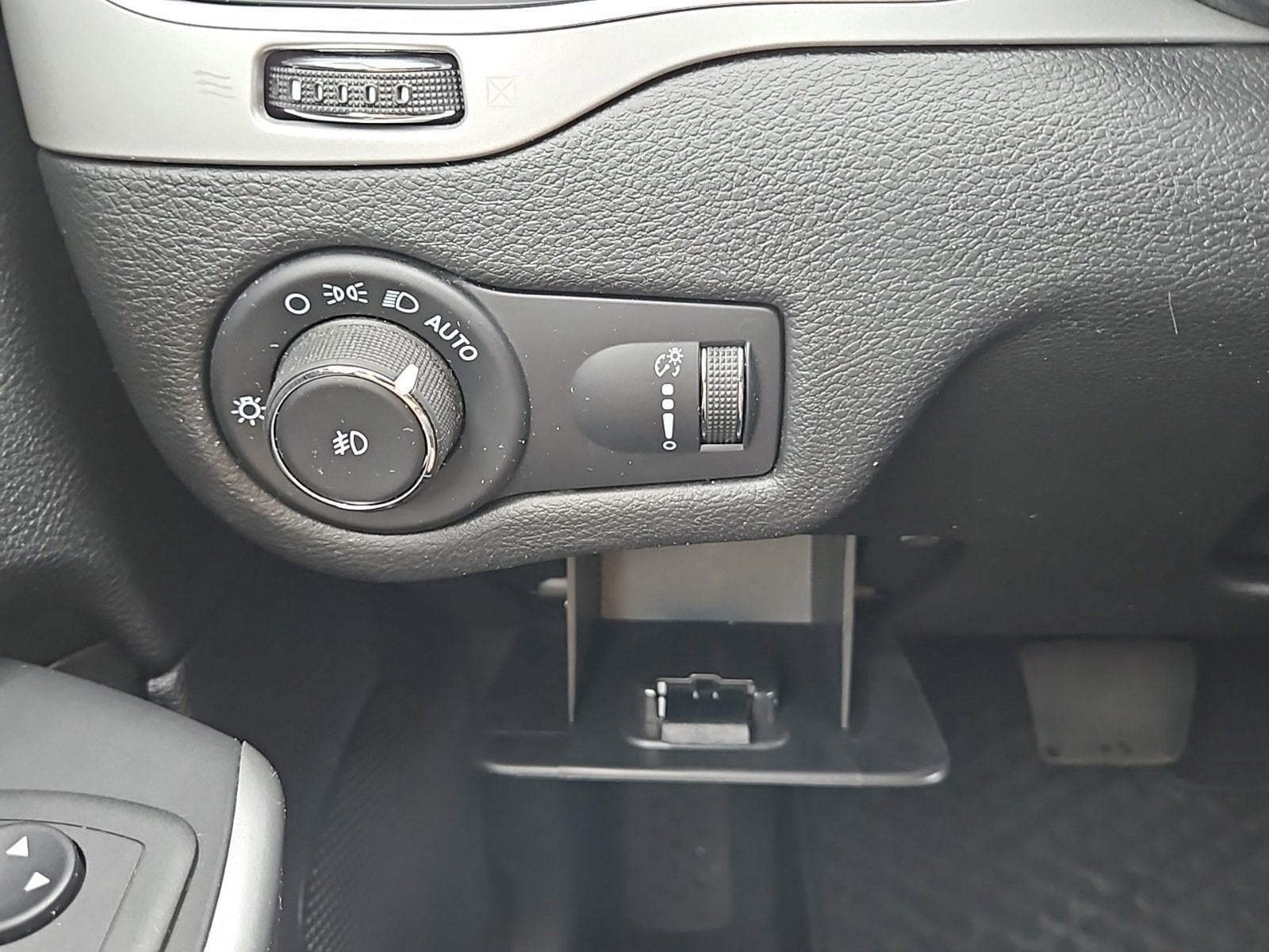 2022 Jeep Cherokee X