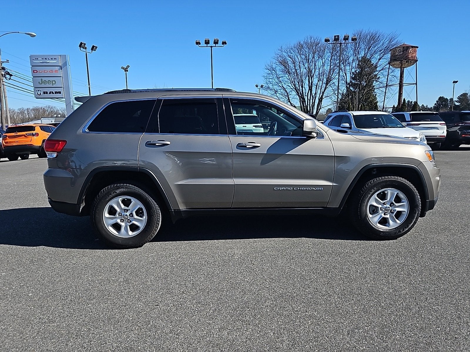 2016 Jeep Grand Cherokee Laredo