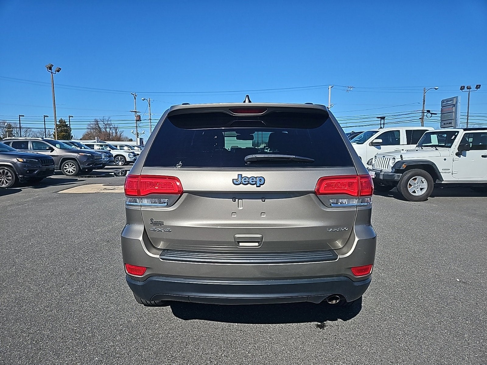 2016 Jeep Grand Cherokee Laredo
