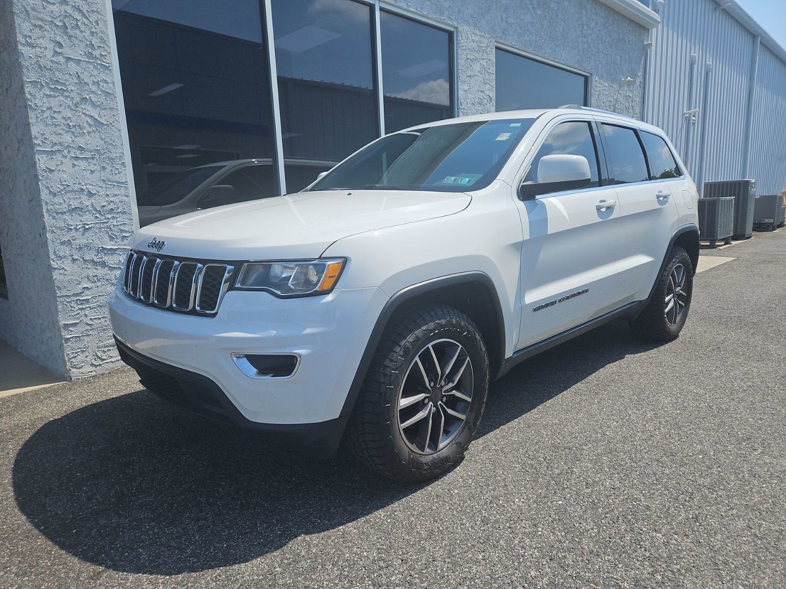 2019 Jeep Grand Cherokee Laredo E