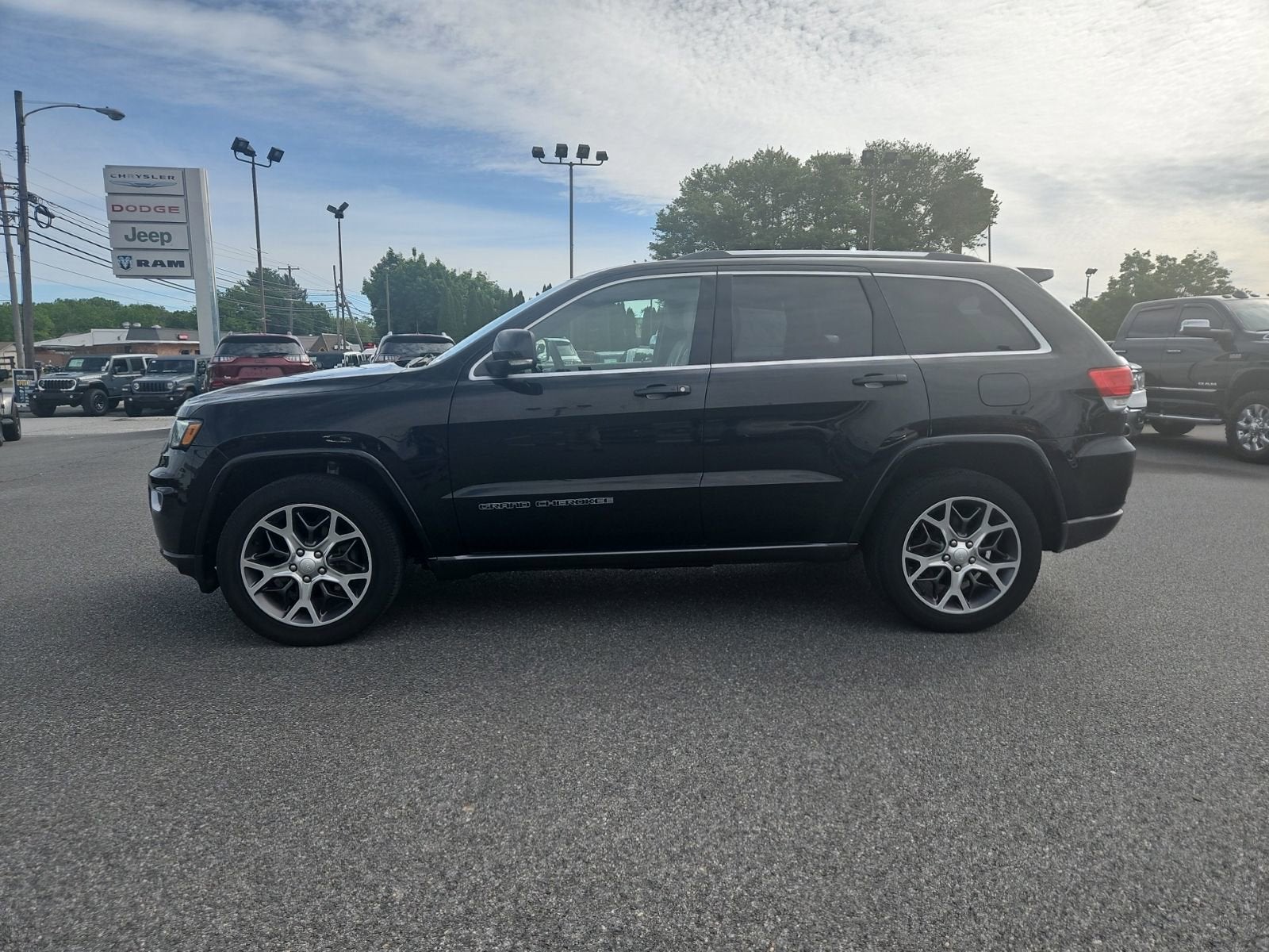 2018 Jeep Grand Cherokee Sterling Edition