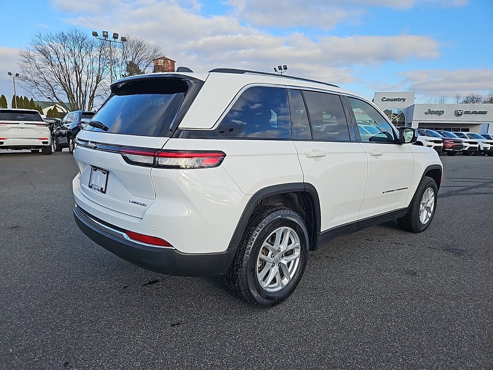 2024 Jeep Grand Cherokee Laredo