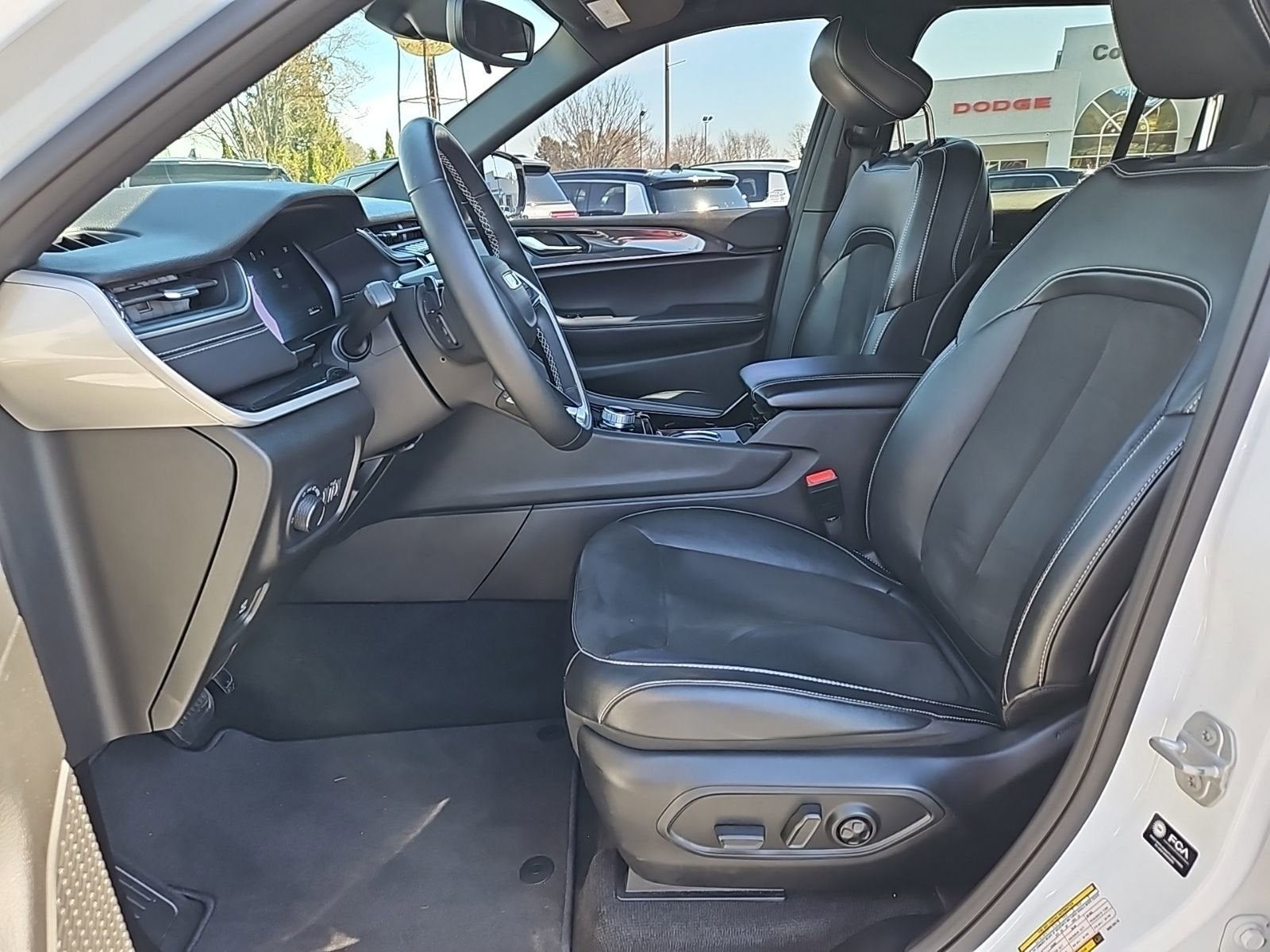 2022 Jeep Grand Cherokee Altitude