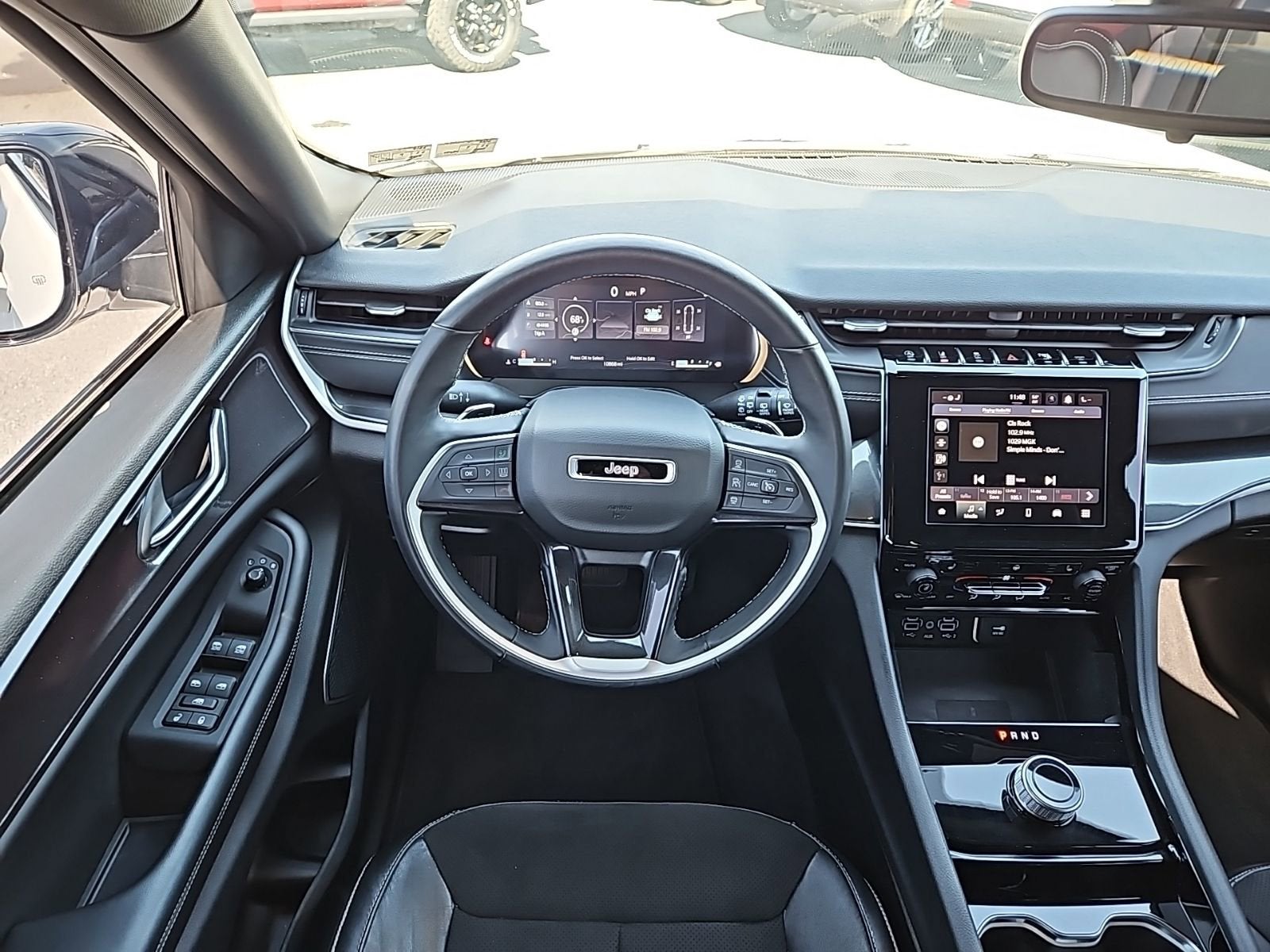 2022 Jeep Grand Cherokee Altitude