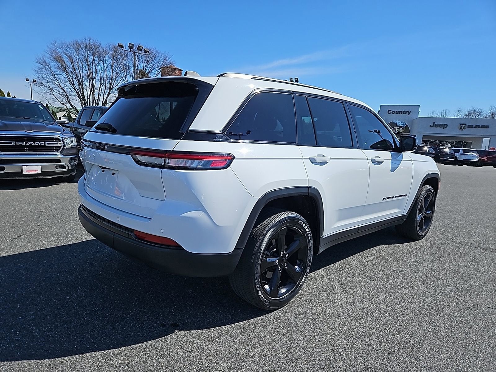 2022 Jeep Grand Cherokee Altitude