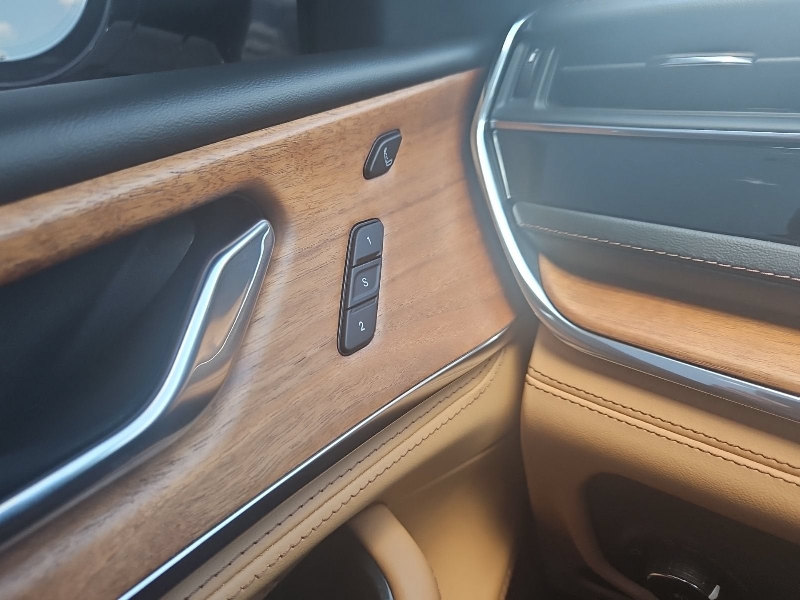 2025 Jeep Grand Cherokee L Summit Reserve
