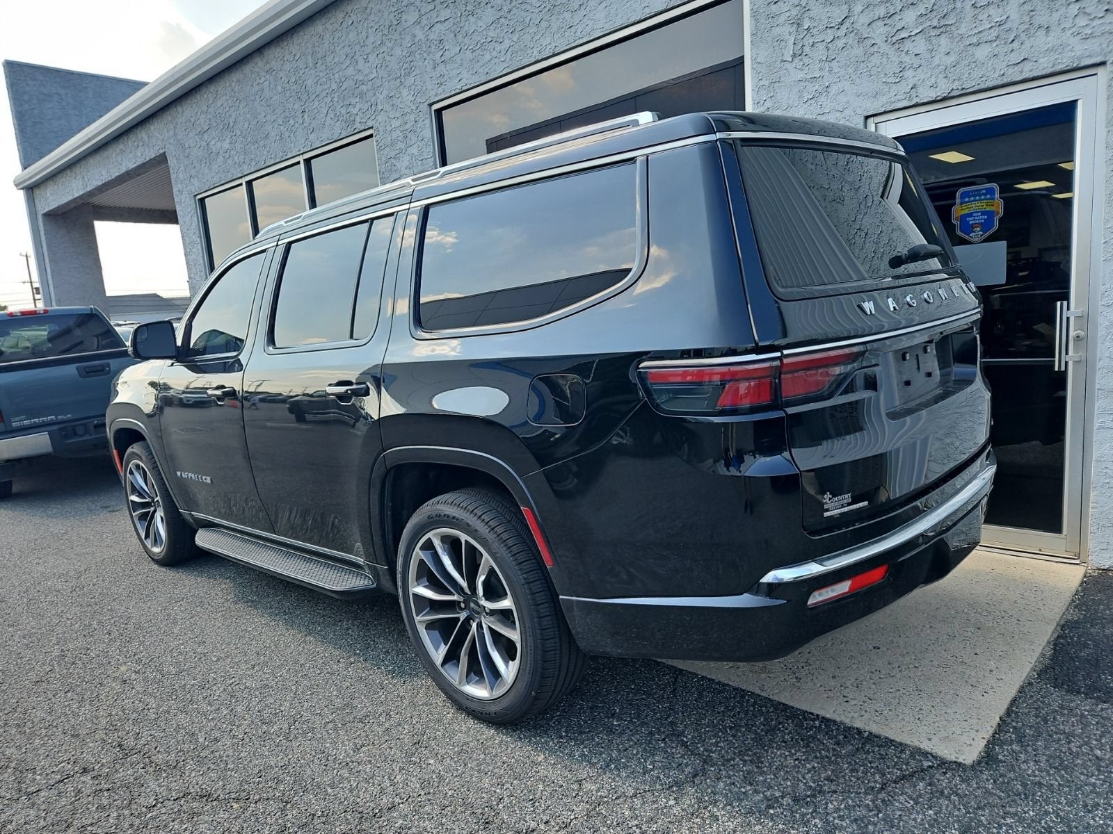 2023 Jeep Wagoneer Series II