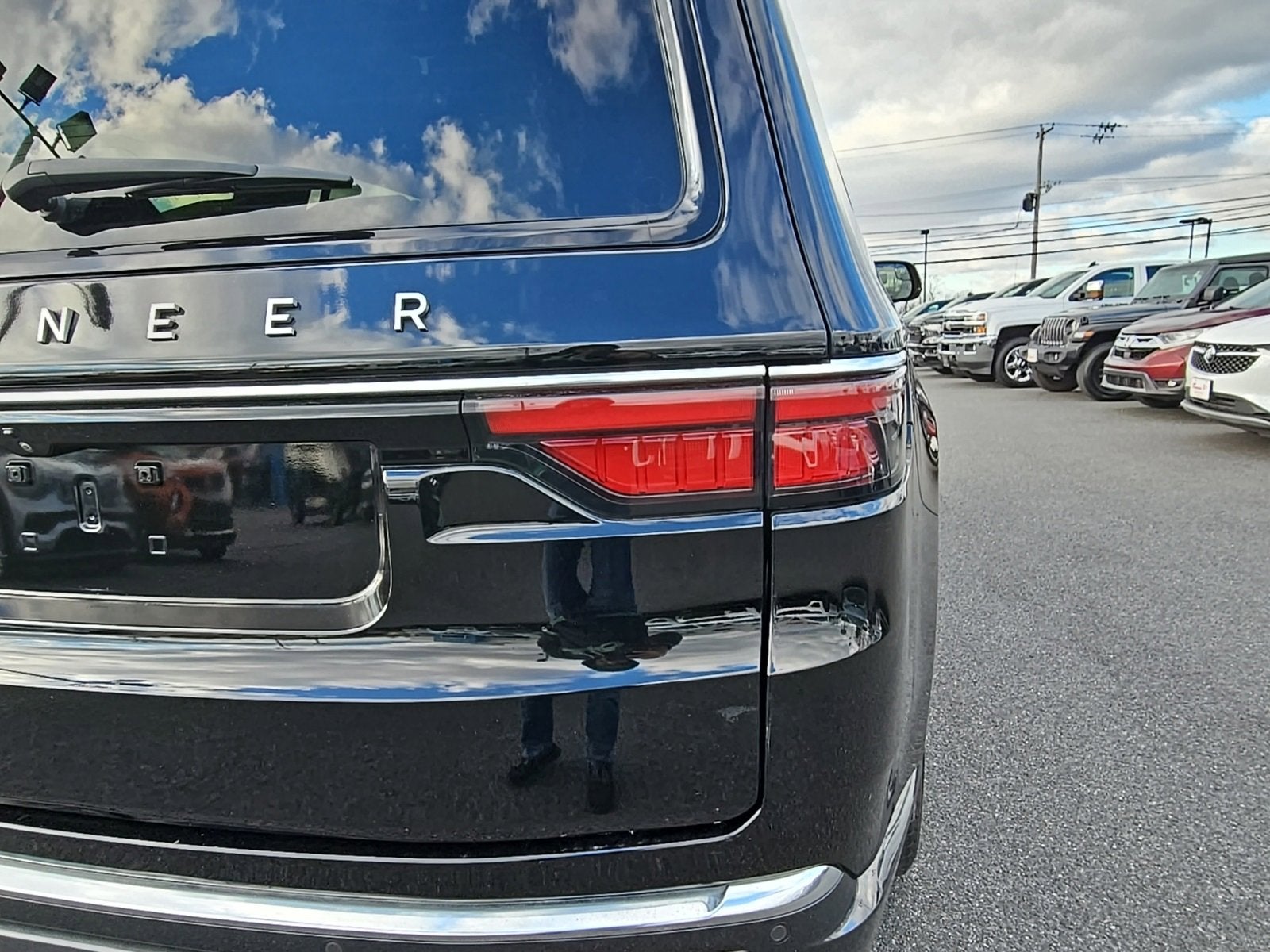 2022 Jeep Wagoneer Series III