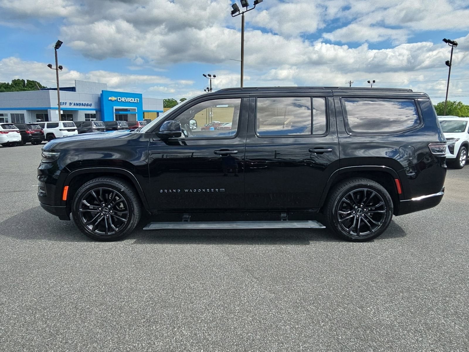 2022 Jeep Grand Wagoneer Series II Obsidian