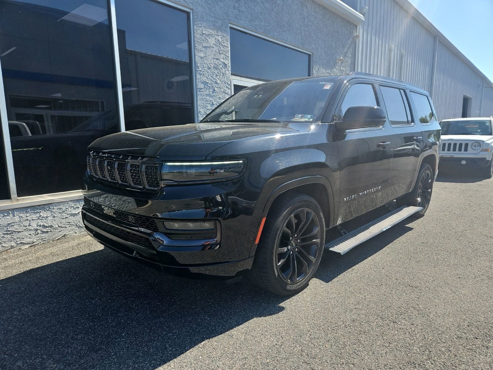 2022 Jeep Grand Wagoneer Series II Obsidian