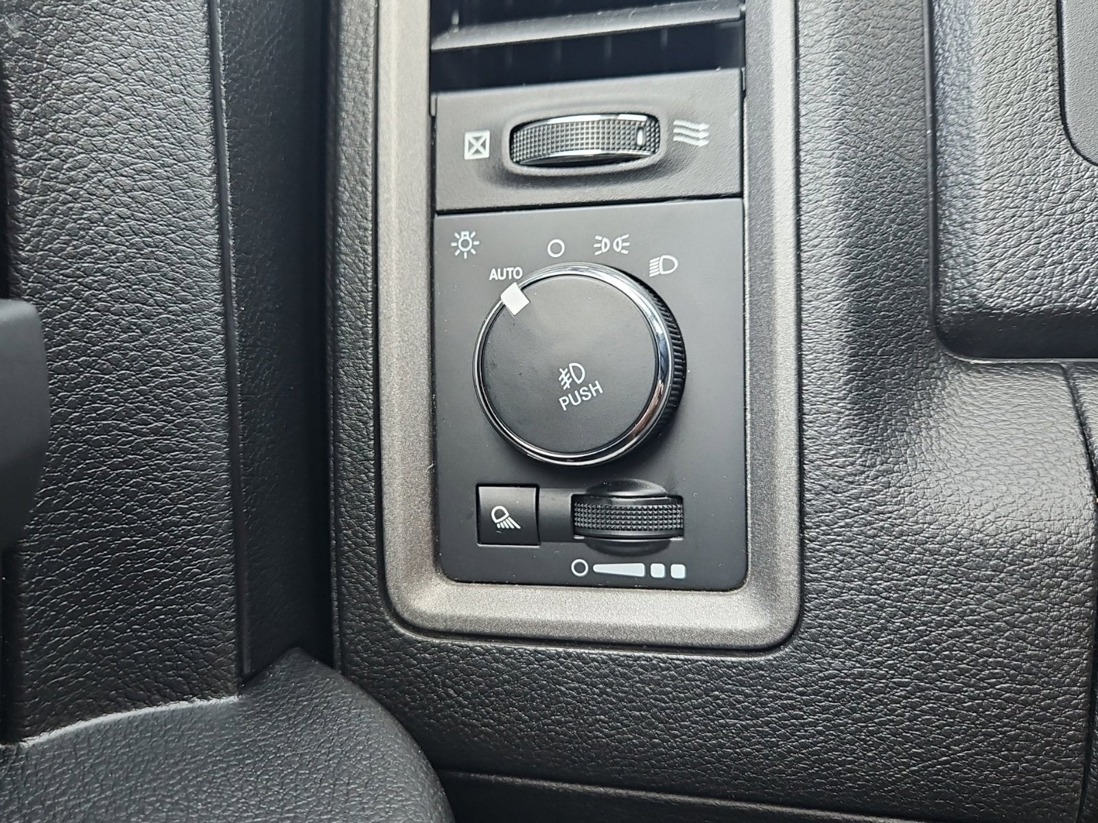 2024 RAM 1500 Classic Tradesman