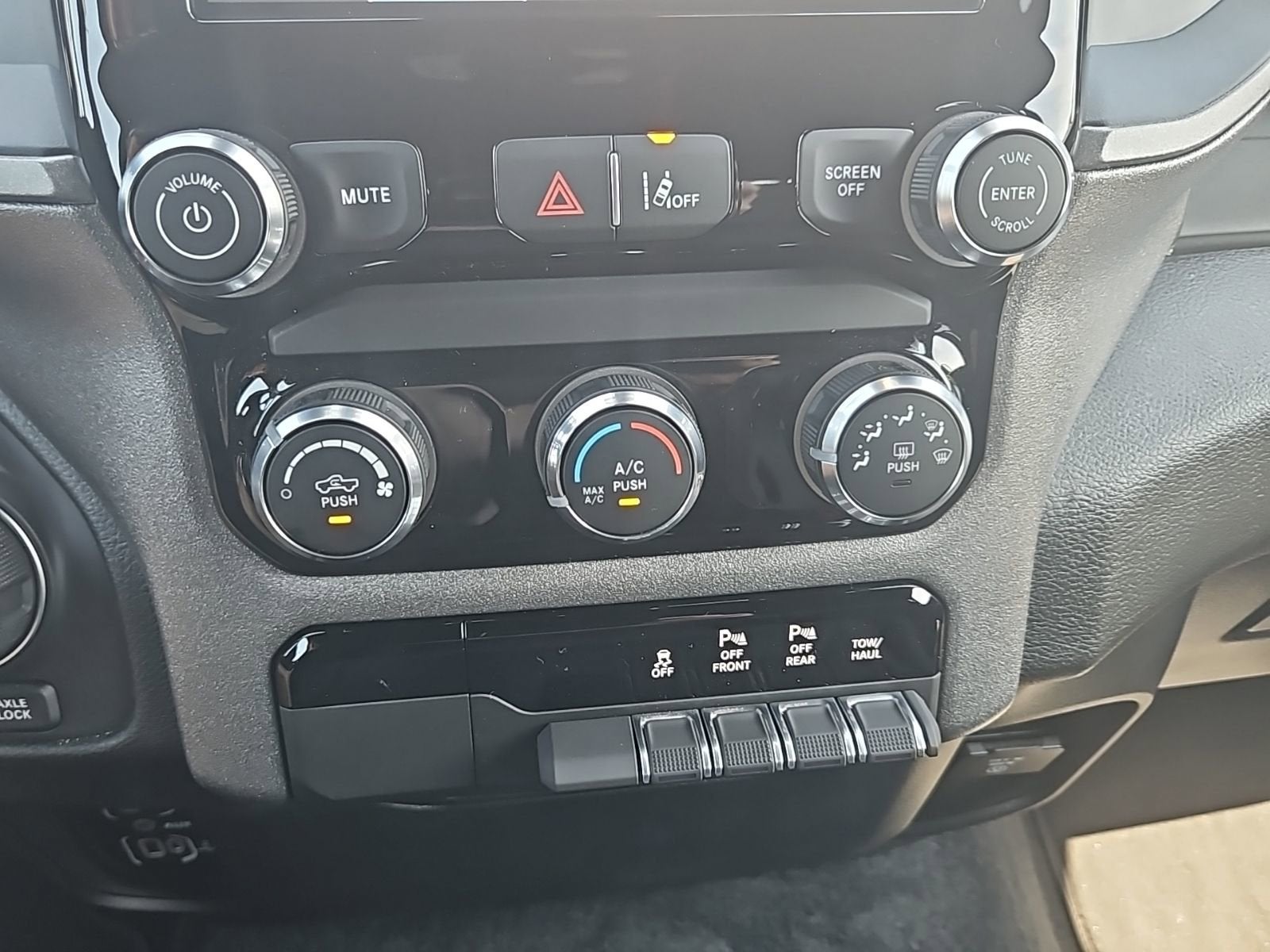 2026 RAM 1500 Warlock