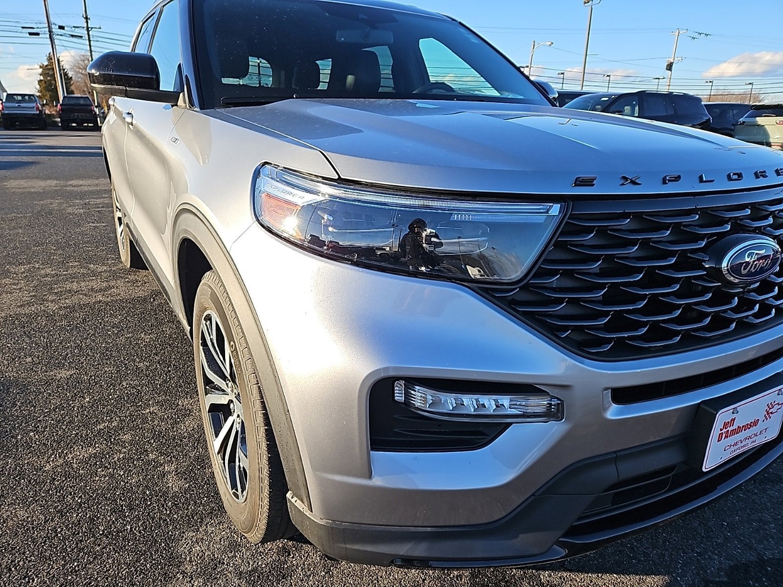 2022 Ford Explorer ST-Line