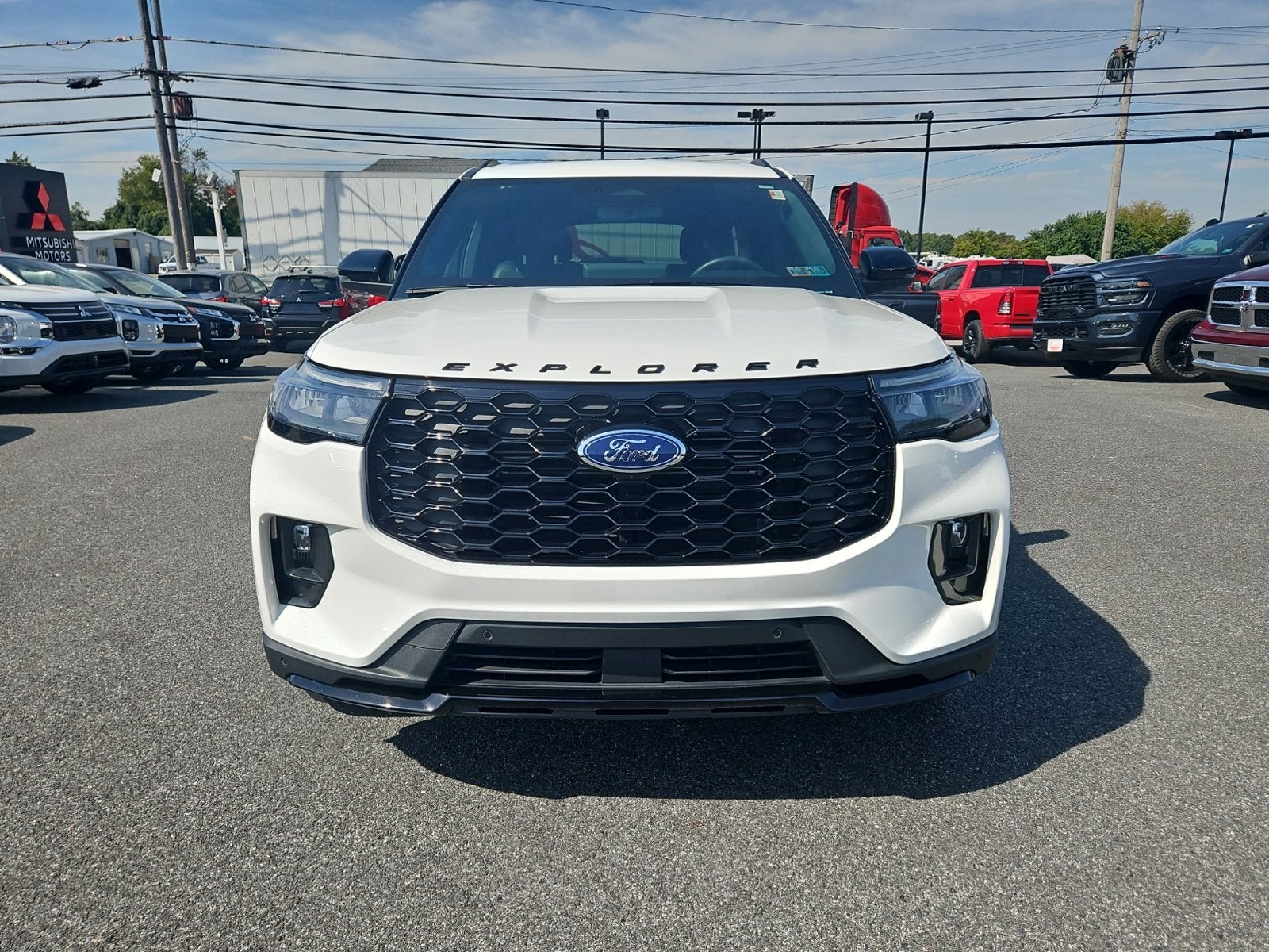 2025 Ford Explorer ST-Line