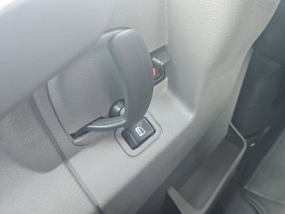 2024 Chevrolet Express Passenger 3500 1LT