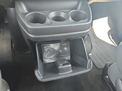 2024 Chevrolet Express Passenger 3500 1LT