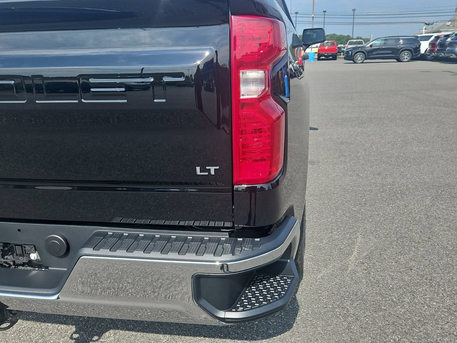 2026 Chevrolet Silverado 1500 LT - Photo 6