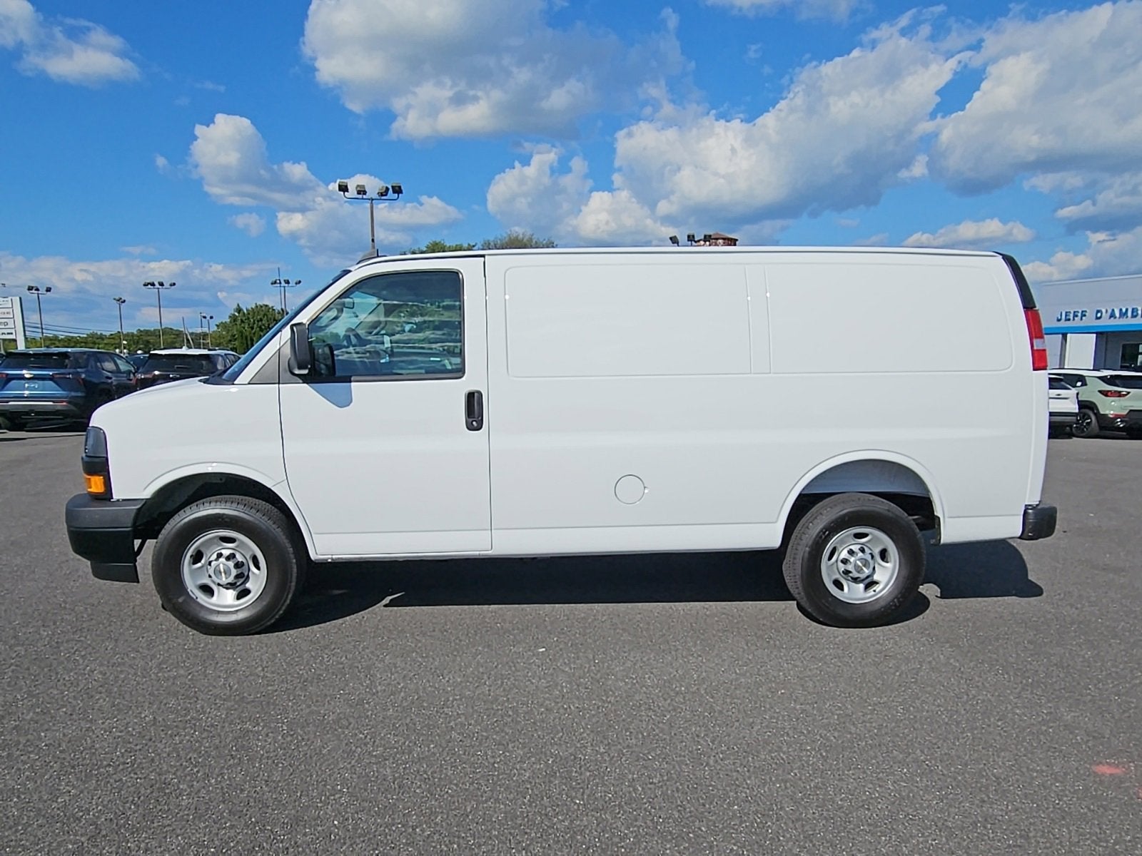 2025 Chevrolet Express Cargo 2500 WT