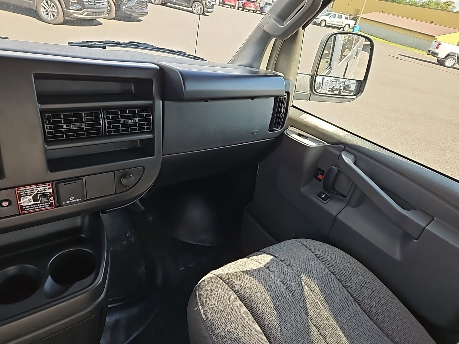 2025 Chevrolet Express Cargo 2500 WT