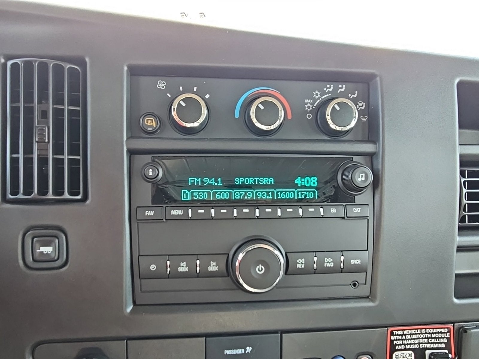 2025 Chevrolet Express Cargo 2500 WT