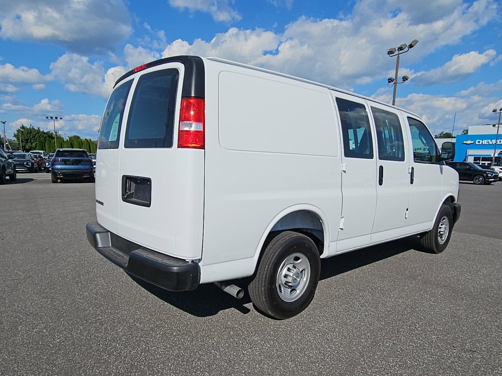 2025 Chevrolet Express Cargo 2500 WT