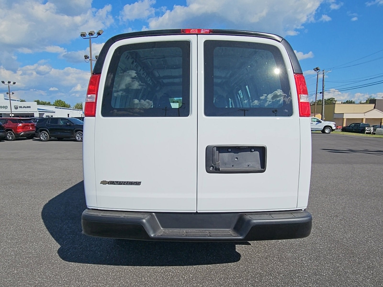 2025 Chevrolet Express Cargo 2500 WT