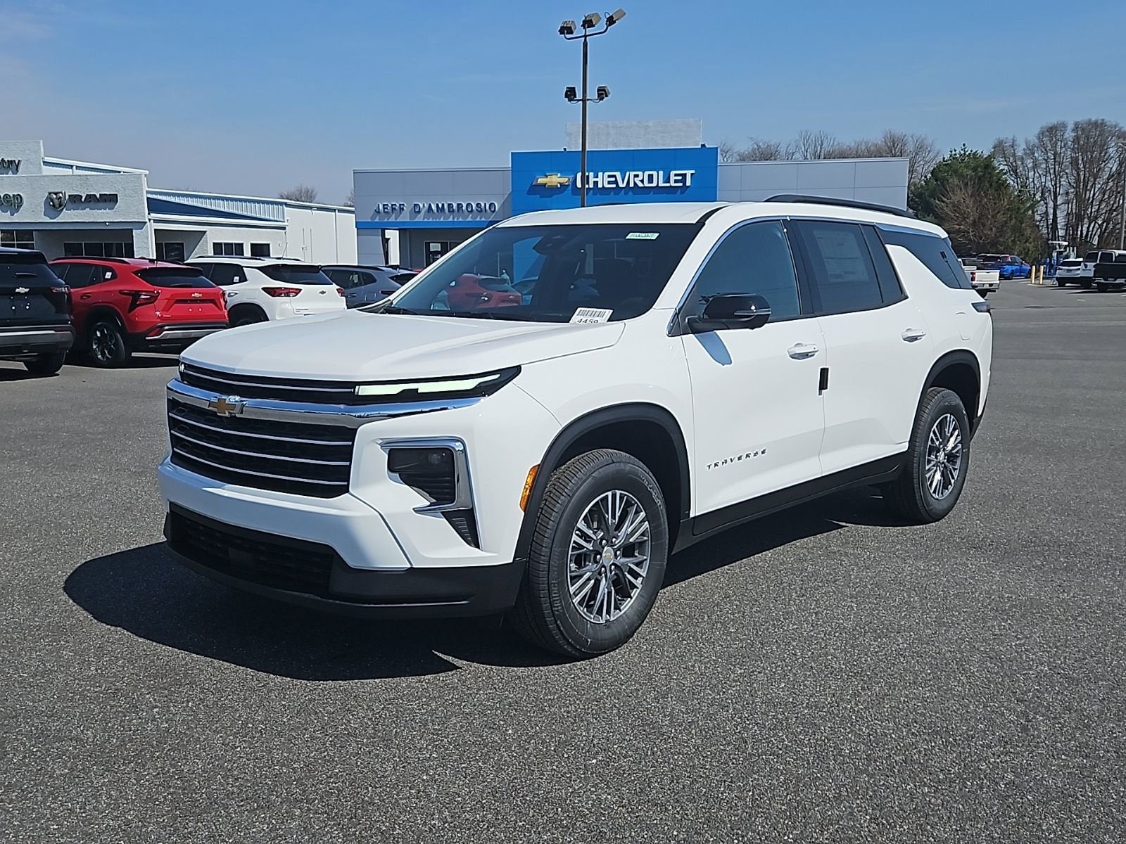 2026 Chevrolet Traverse LT