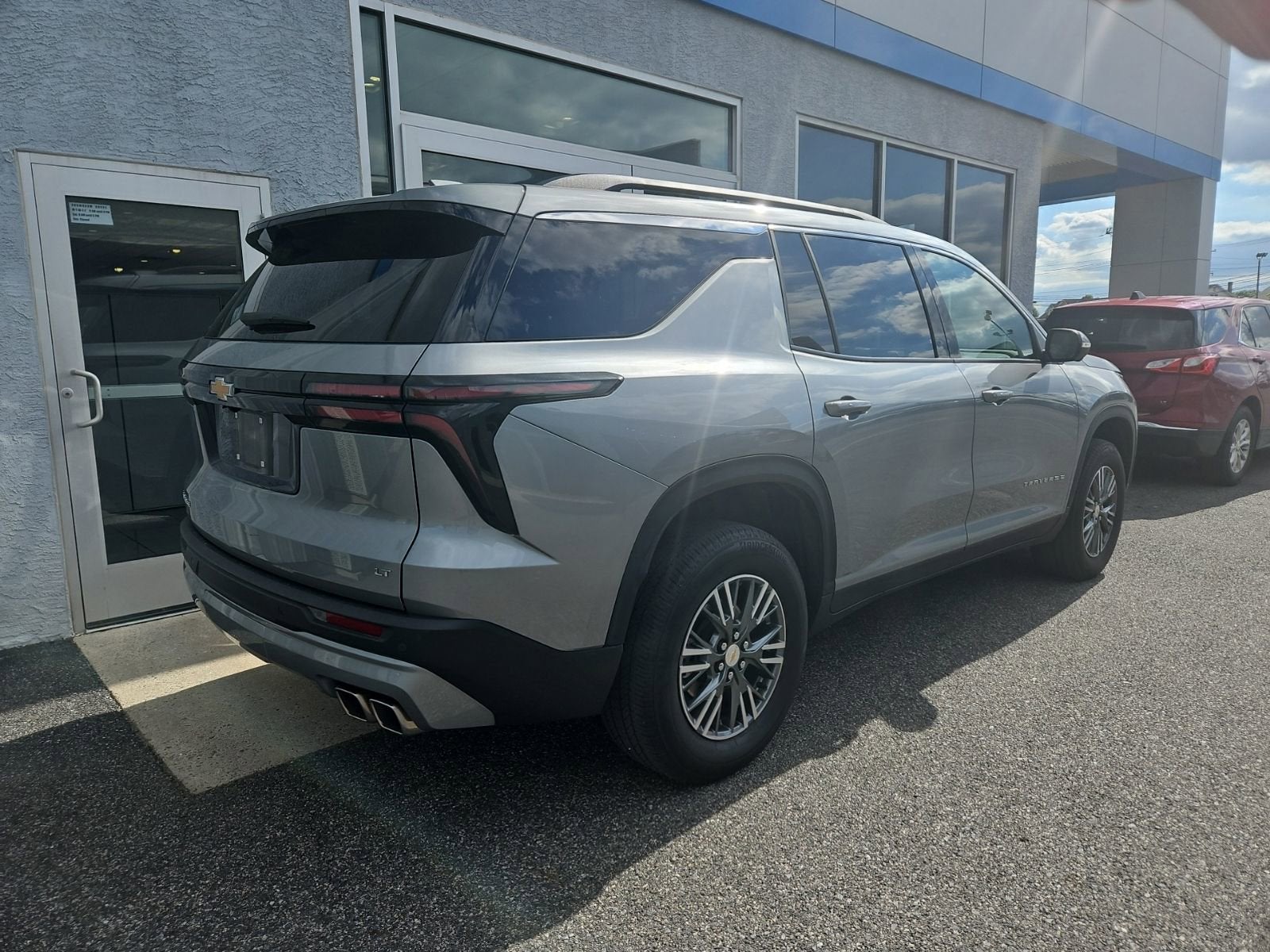 2024 Chevrolet Traverse LT