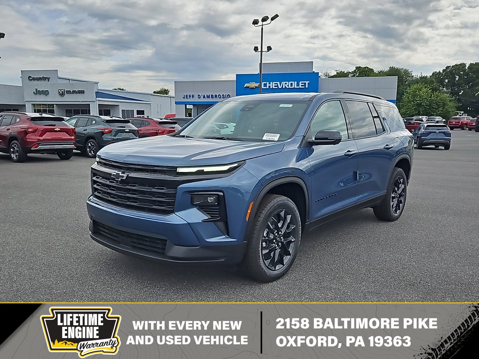 2025 Chevrolet Traverse LT