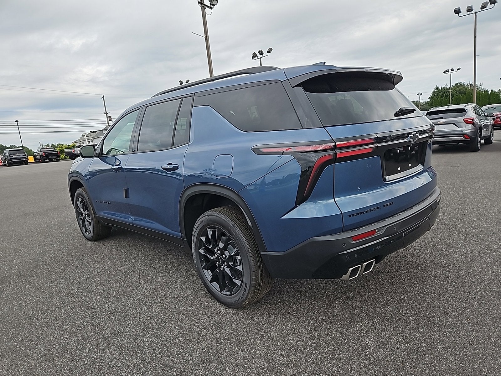 2025 Chevrolet Traverse LT