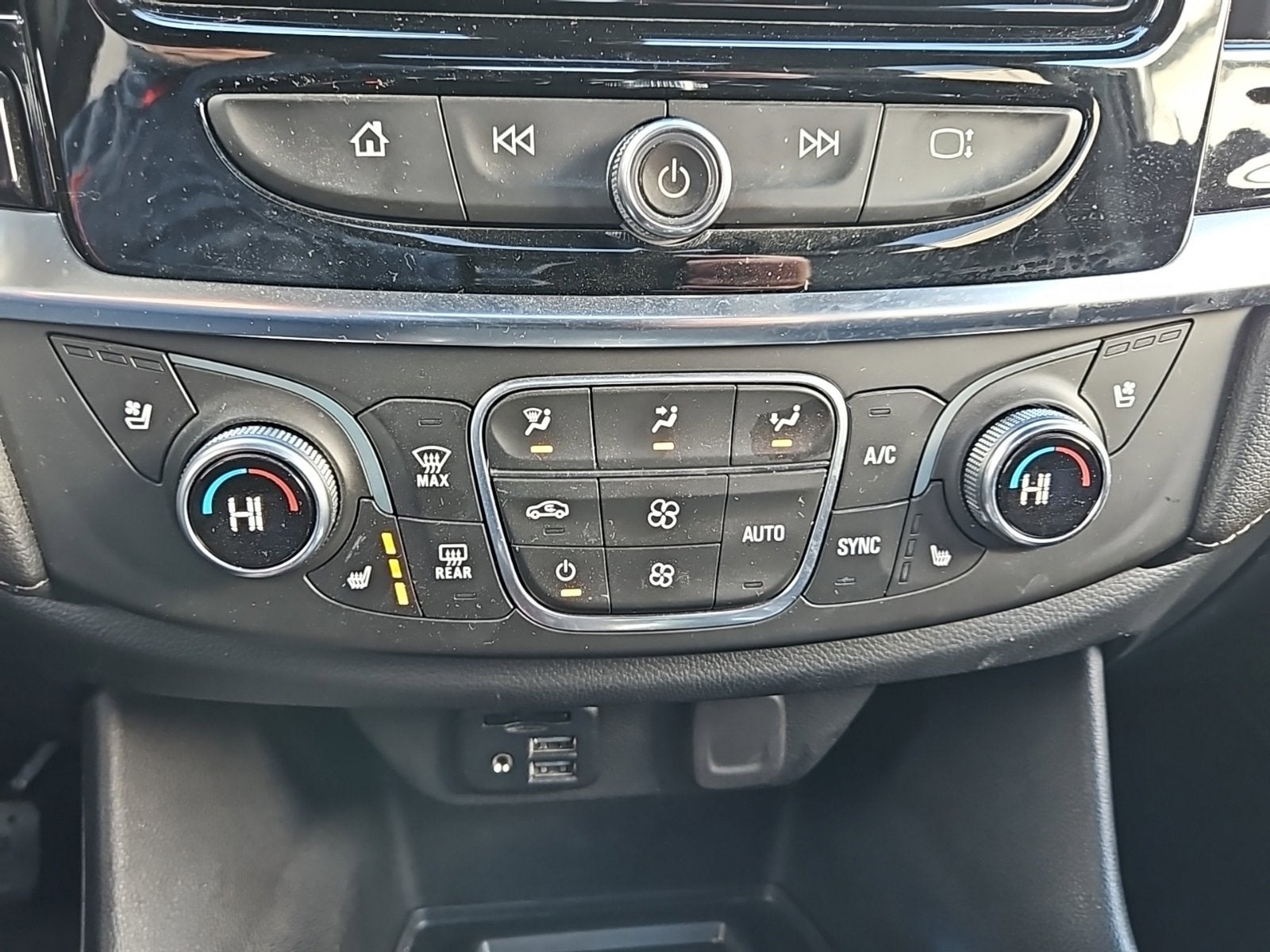 2022 Chevrolet Traverse High Country