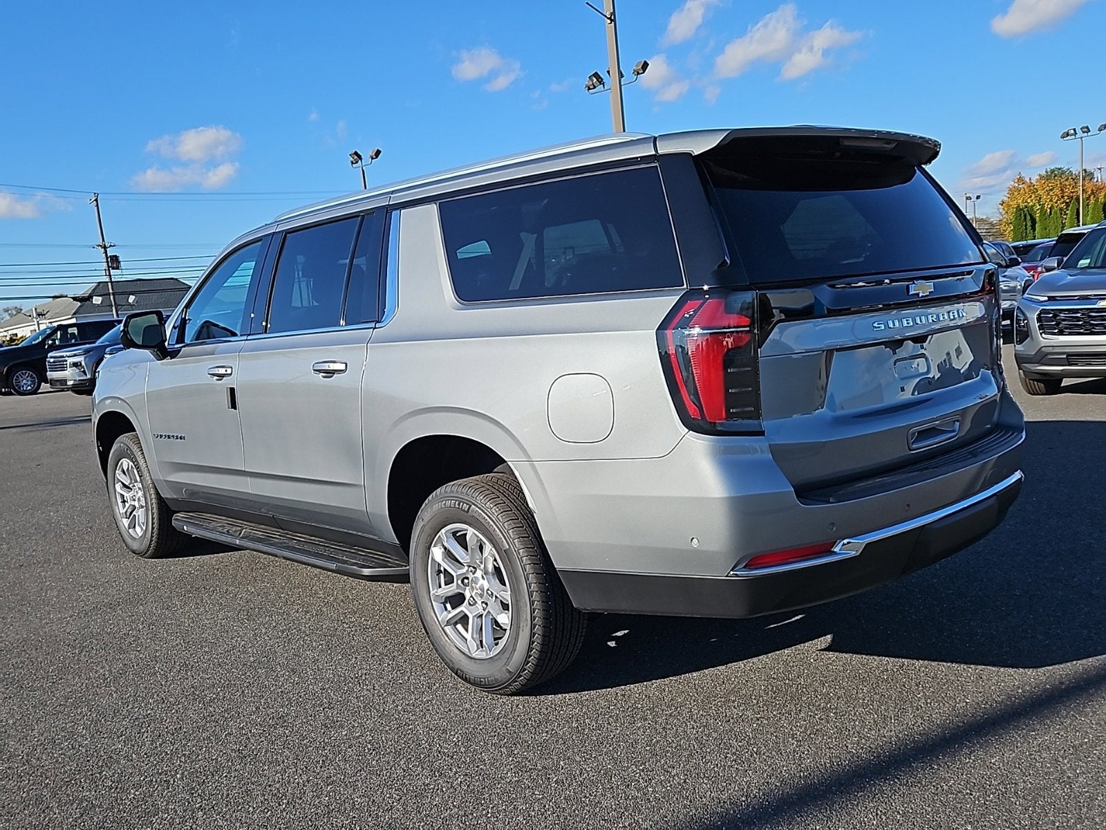 2026 Chevrolet Suburban LS