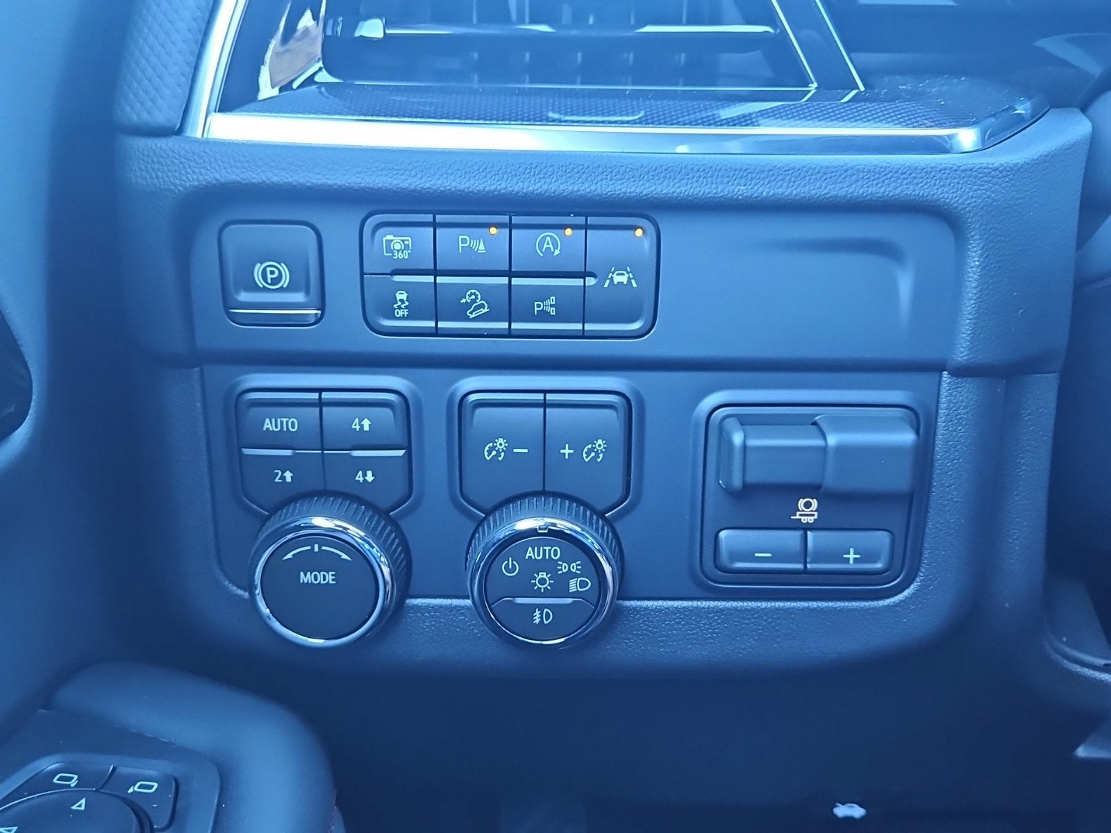 2027 Chevrolet Tahoe RST - Photo 11
