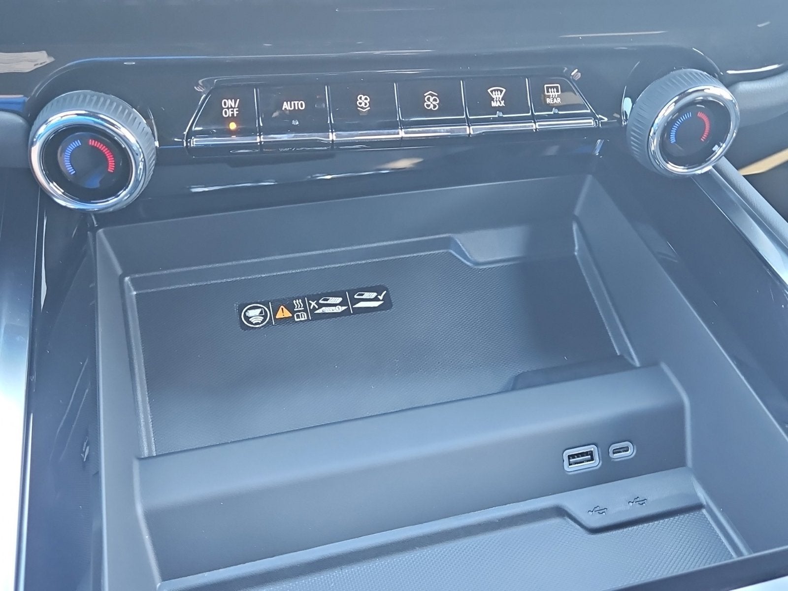 2027 Chevrolet Tahoe RST - Photo 15
