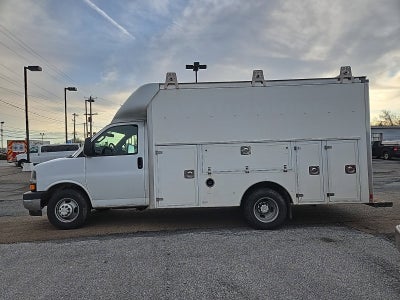 2017 Chevrolet Express Cutaway 3500 GAS