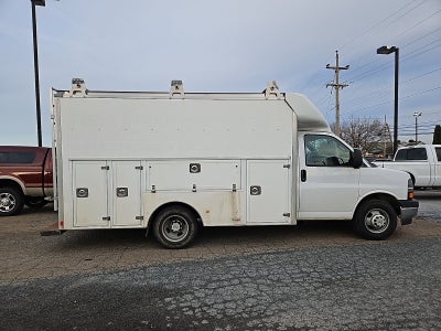 2017 Chevrolet Express Cutaway 3500 GAS