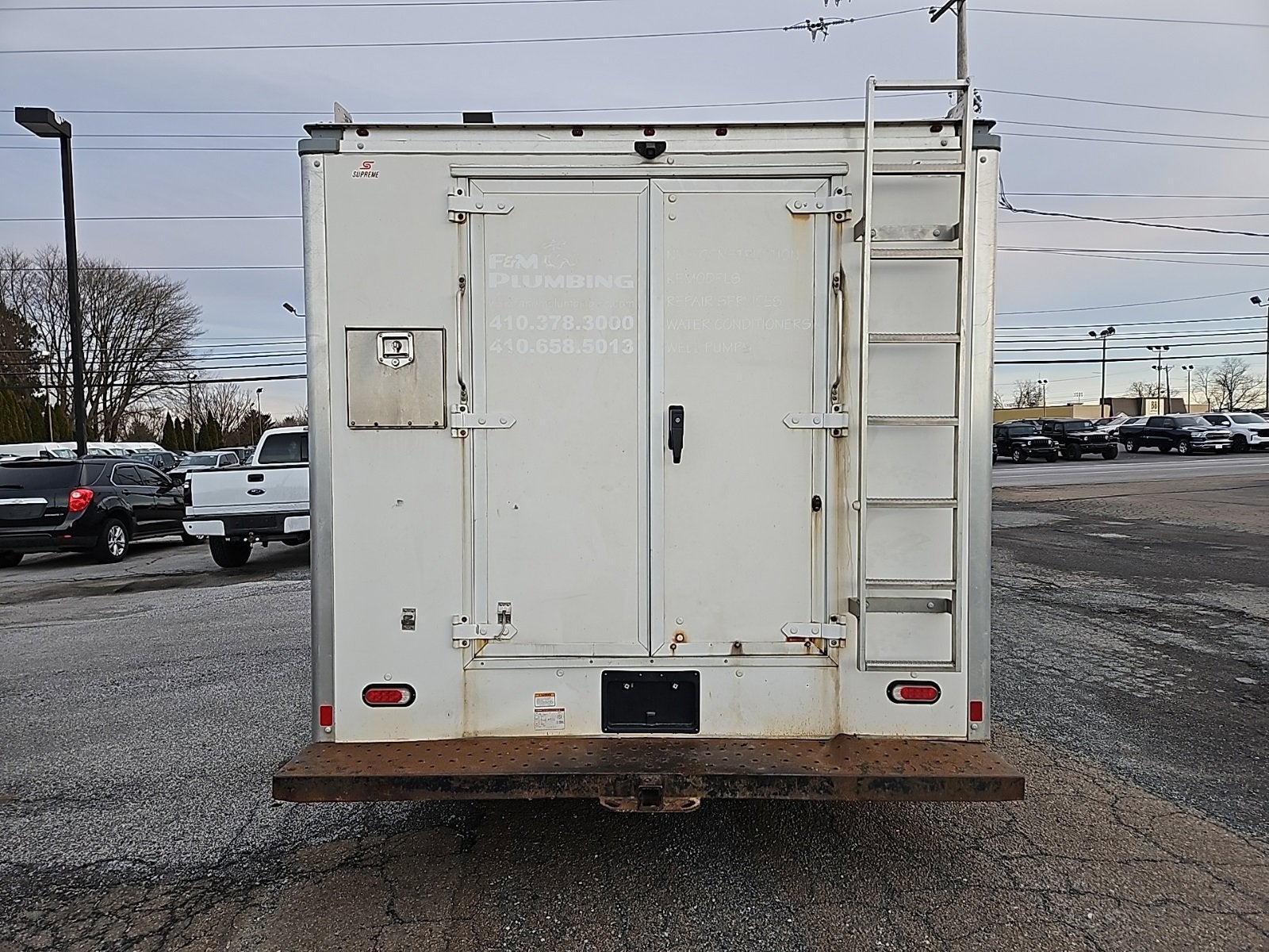 2017 Chevrolet Express Cutaway 3500 GAS