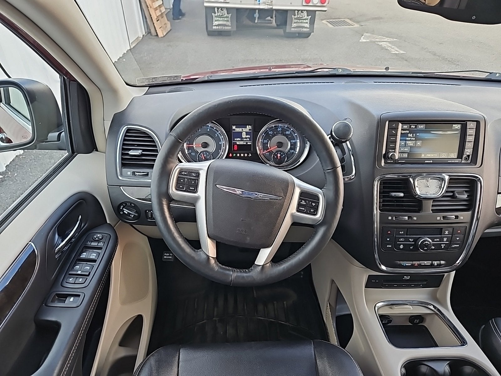 2016 Chrysler Town & Country Touring-L Anniversary Edition