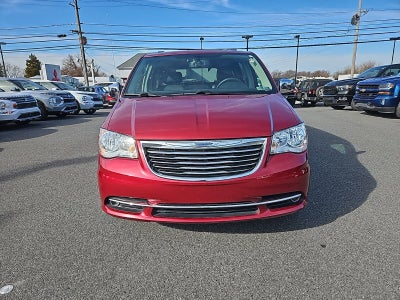 2016 Chrysler Town & Country Touring-L Anniversary Edition