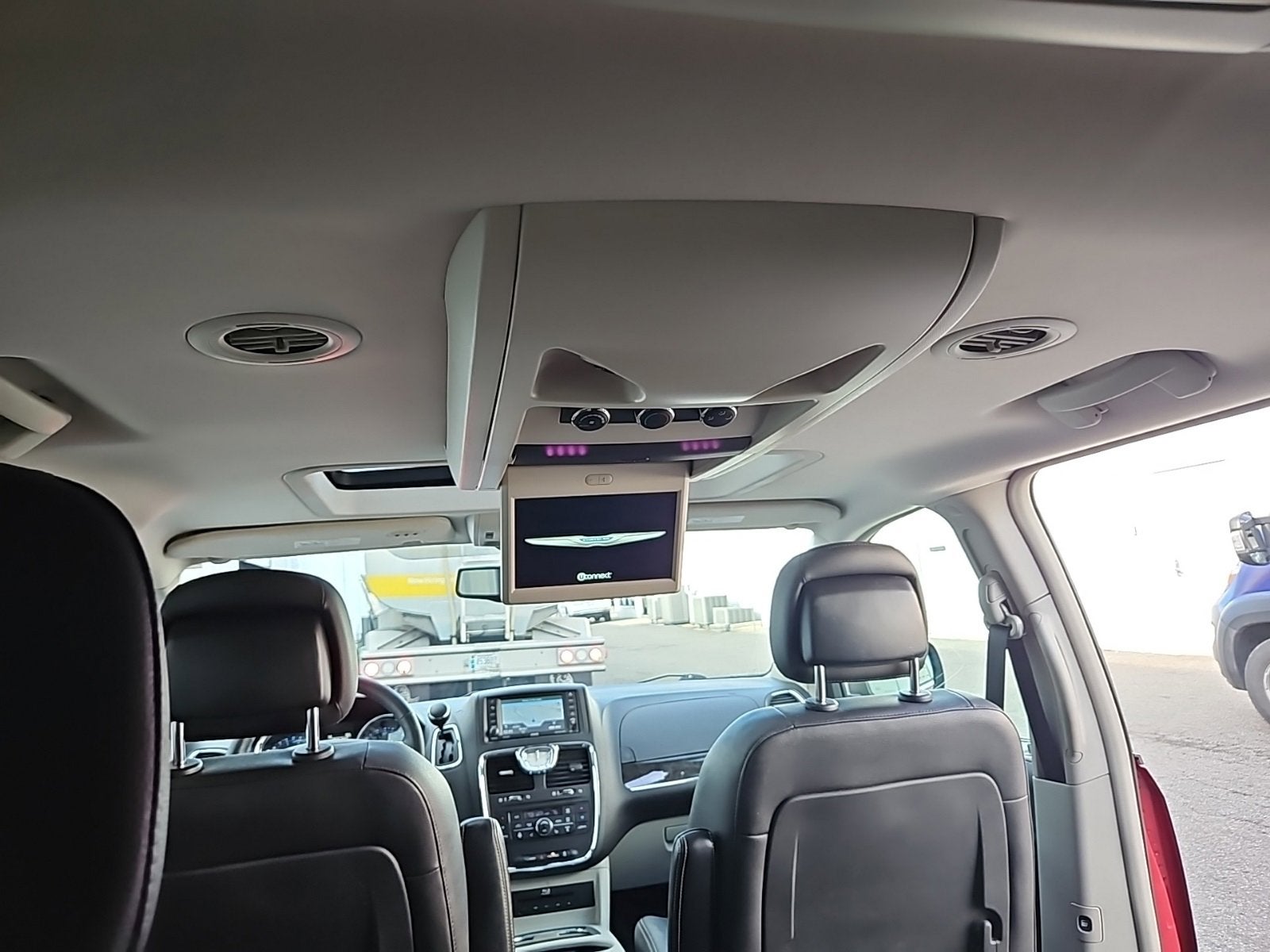 2016 Chrysler Town & Country Touring-L Anniversary Edition