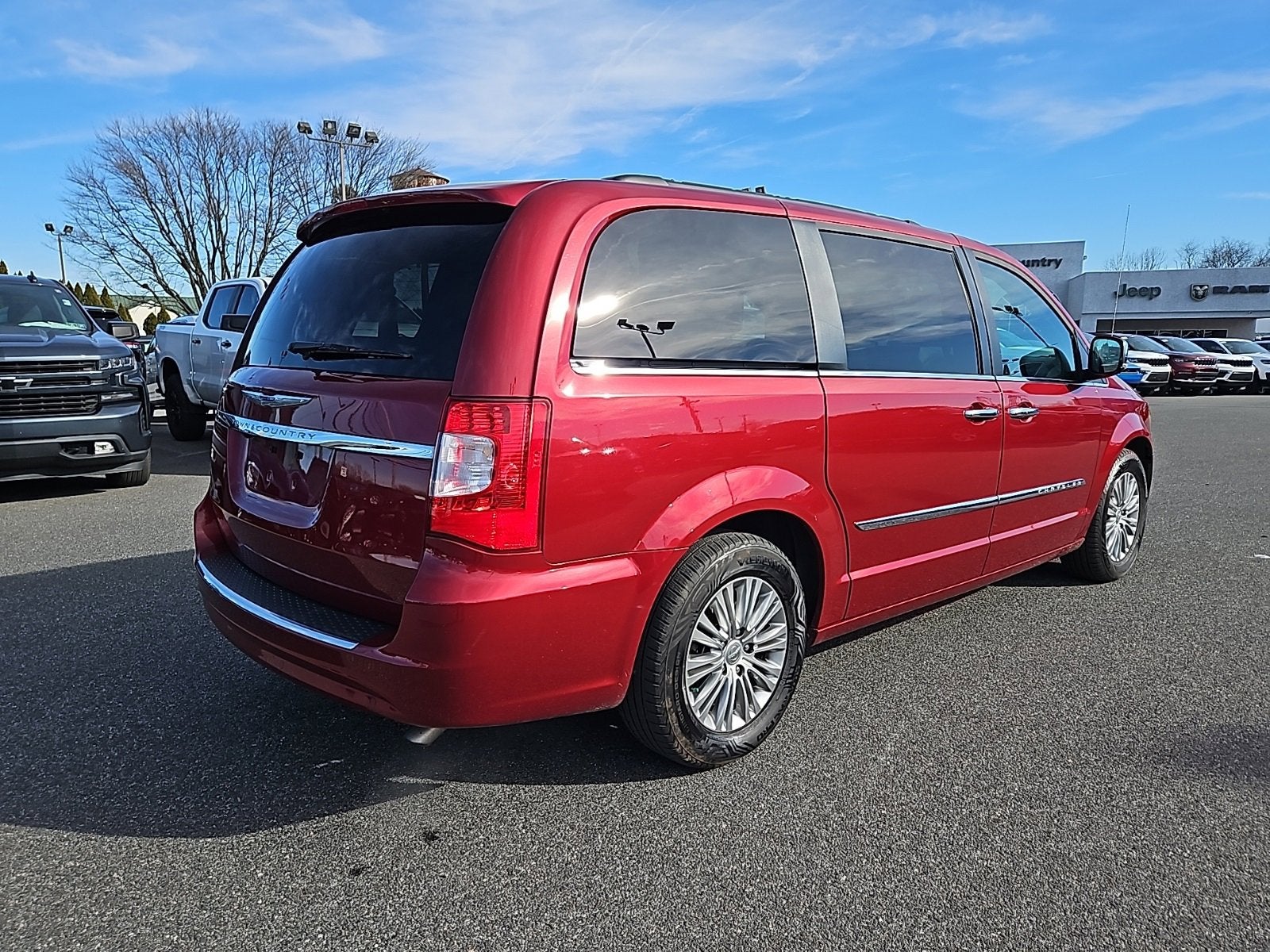 2016 Chrysler Town & Country Touring-L Anniversary Edition
