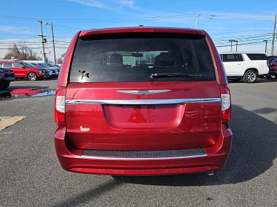 2016 Chrysler Town & Country Touring-L Anniversary Edition