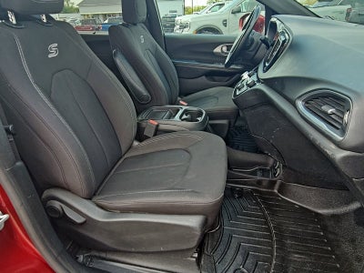 2018 Chrysler Pacifica Touring Plus