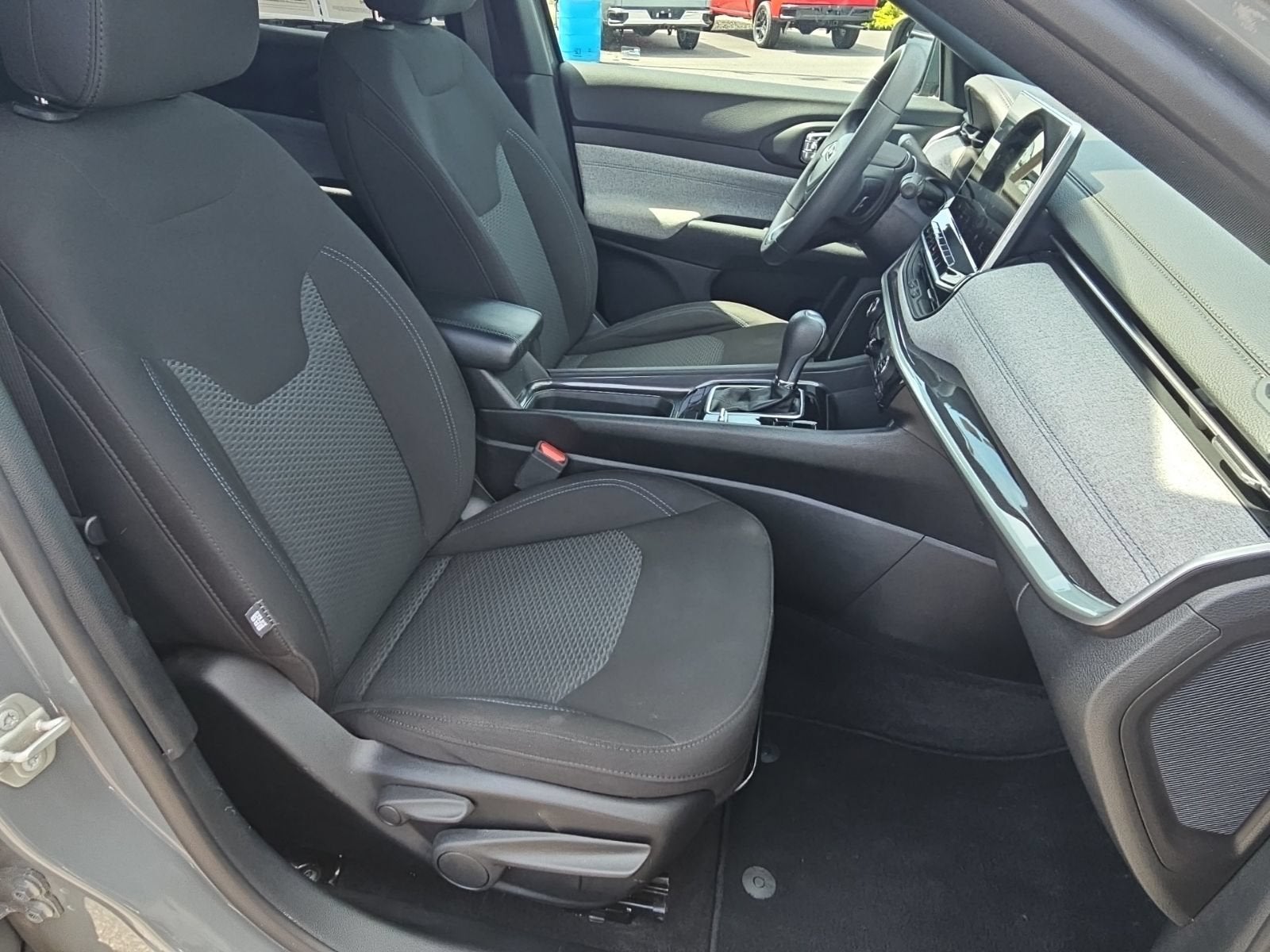 2023 Jeep Compass Sport