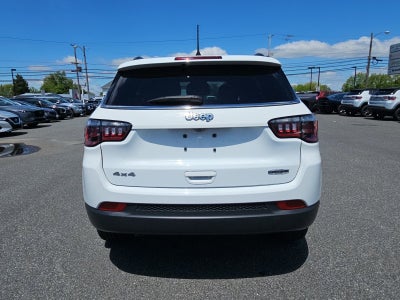 2023 Jeep Compass Latitude Lux