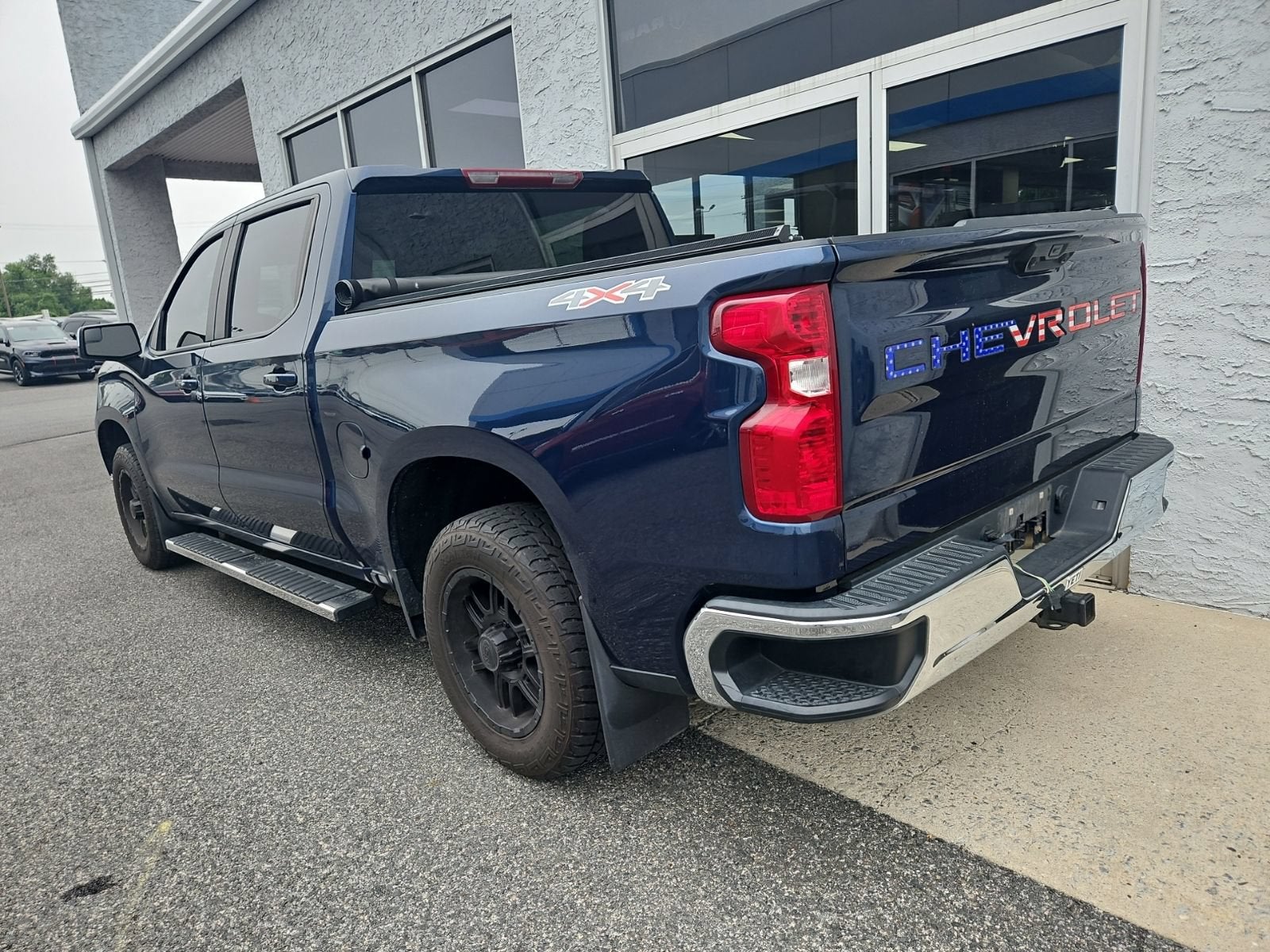 2023 Chevrolet Silverado 1500 LT (2FL)