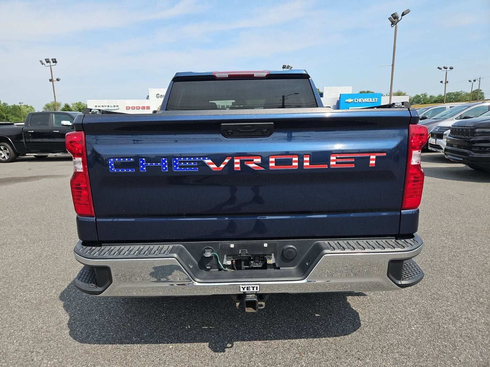 2023 Chevrolet Silverado 1500 LT (2FL)