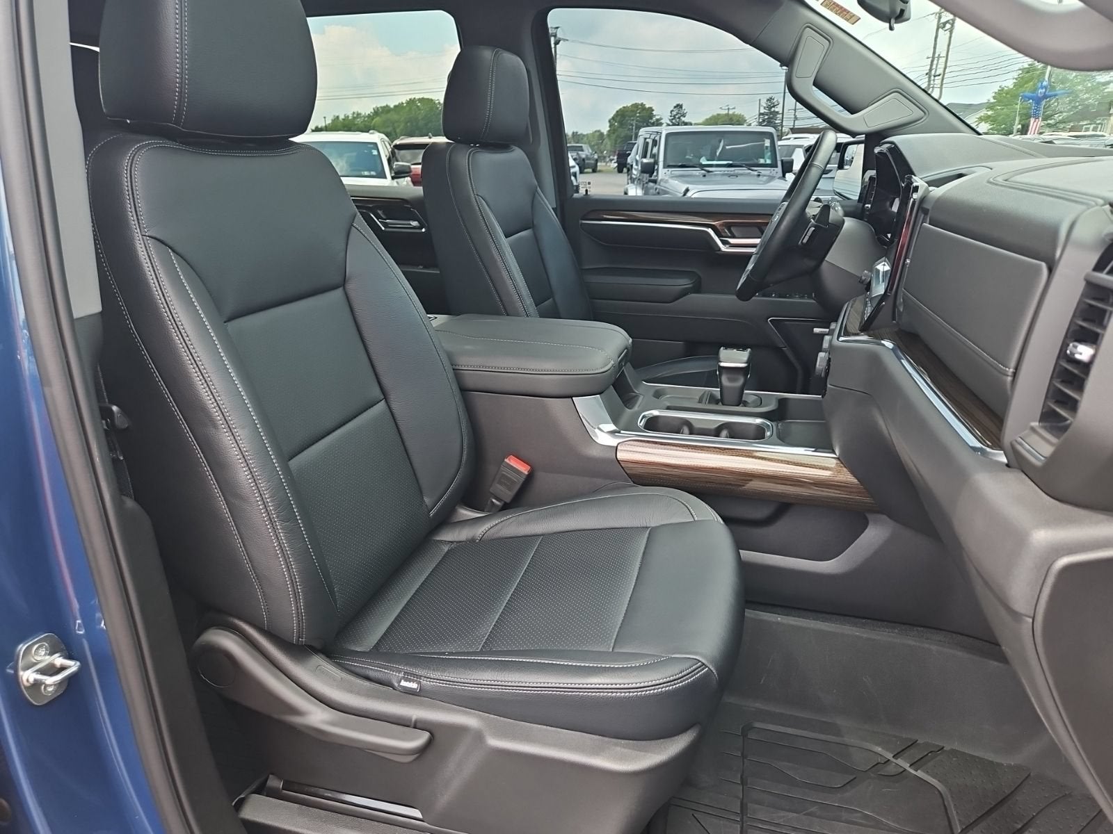 2024 Chevrolet Silverado 1500 RST